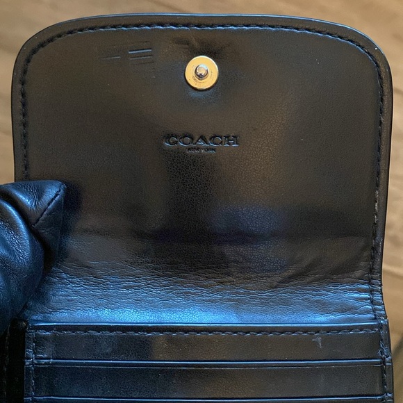Coach tri fold wallet - Picture 4 of 5